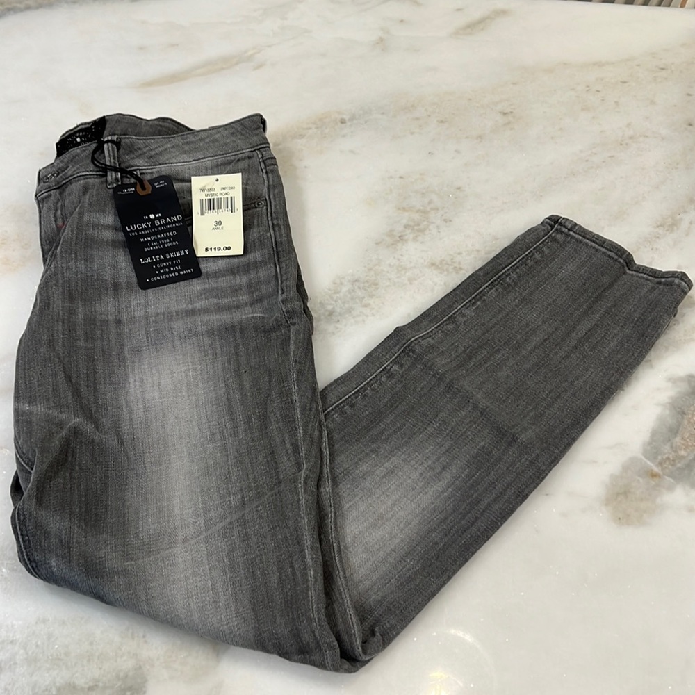 Lucky Brand skinny jeans. Size 10. New with tags. Light black/grey.